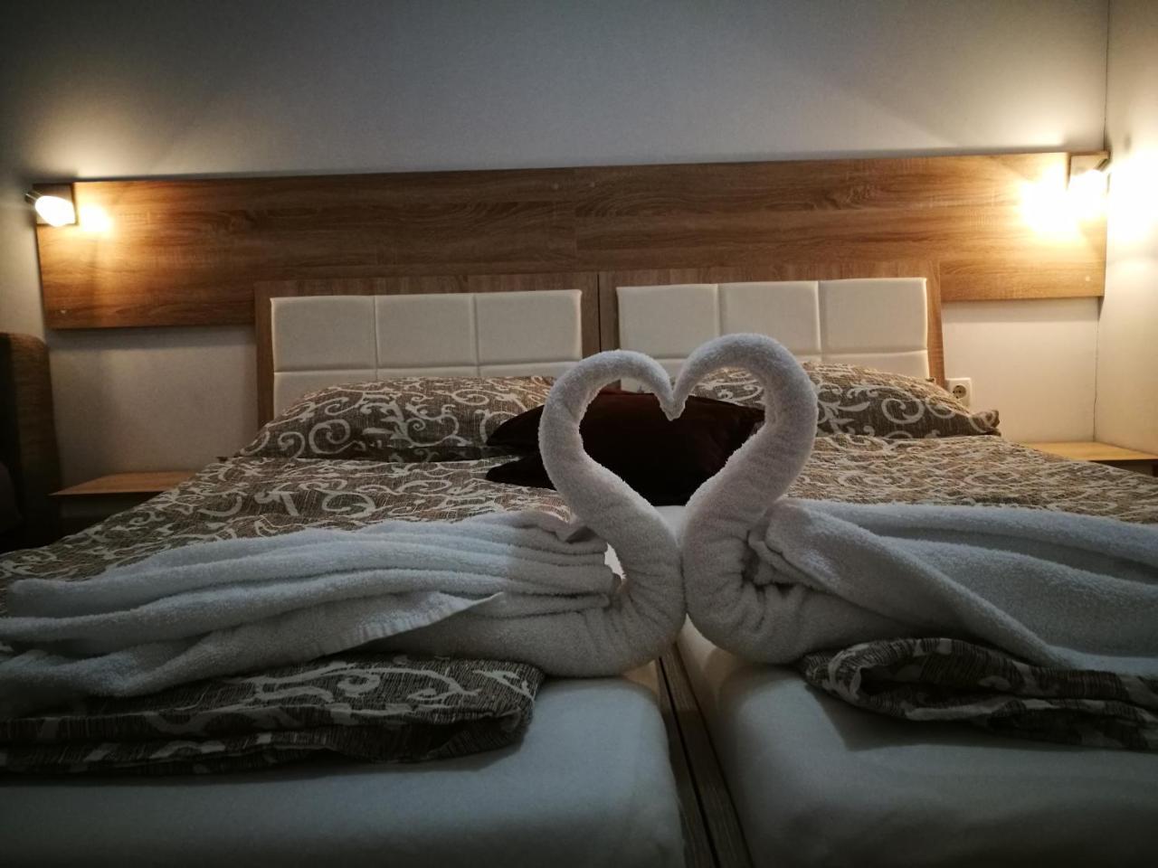 Rooms Aracic Slavonski Brod Eksteriør bilde